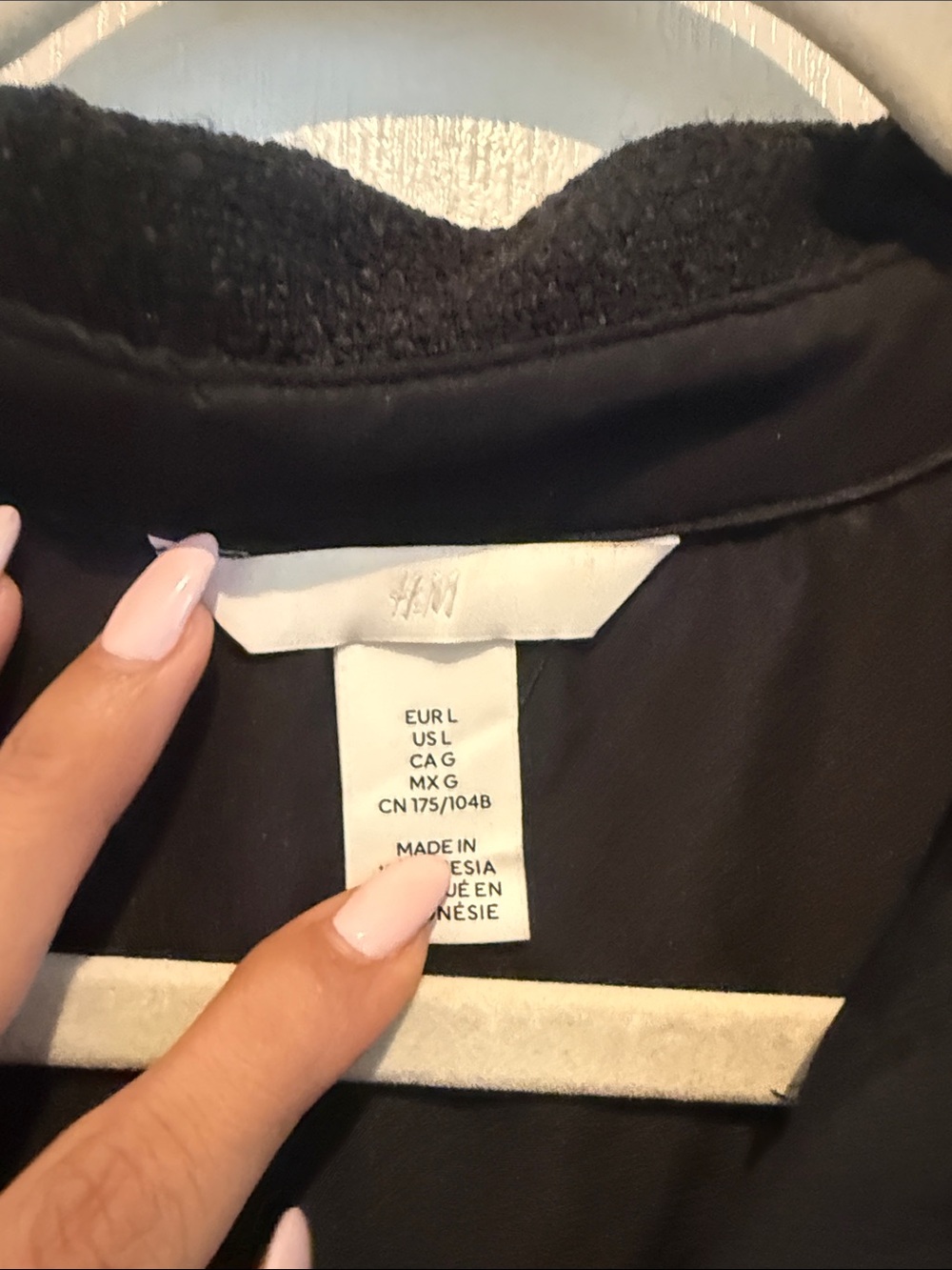 H&M black dress - Picture 3 of 6